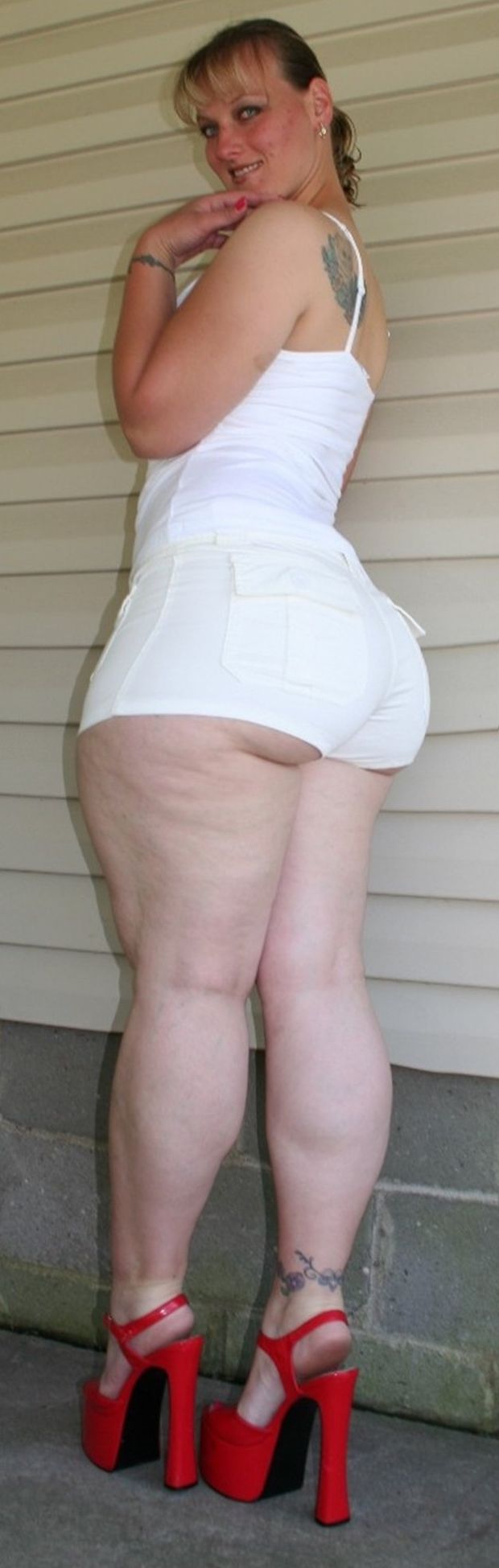 TIGHT SHORTS