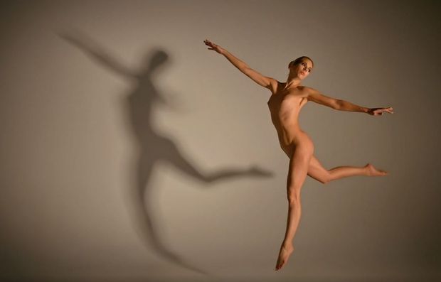 Shadow dance