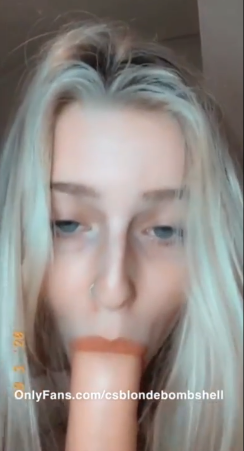 this blonde is sooo hot! look at her lips