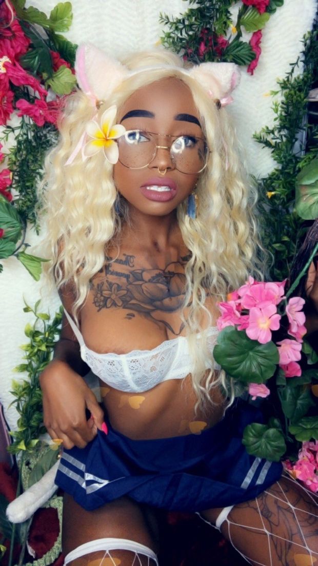 Hot ebony nerd cosplay