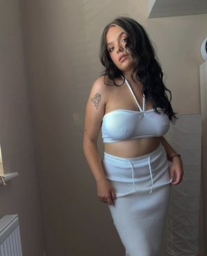 Slut let’s her nipples poke through