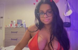 Bekki shows off her big tits