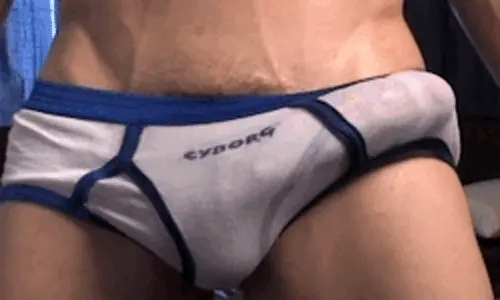 OMG his Throbbing cock looks yummy