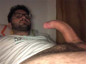 Crooked cock with a tender heart ready for some fun in Tampa Florida
