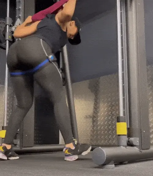 Thick ass at the gym