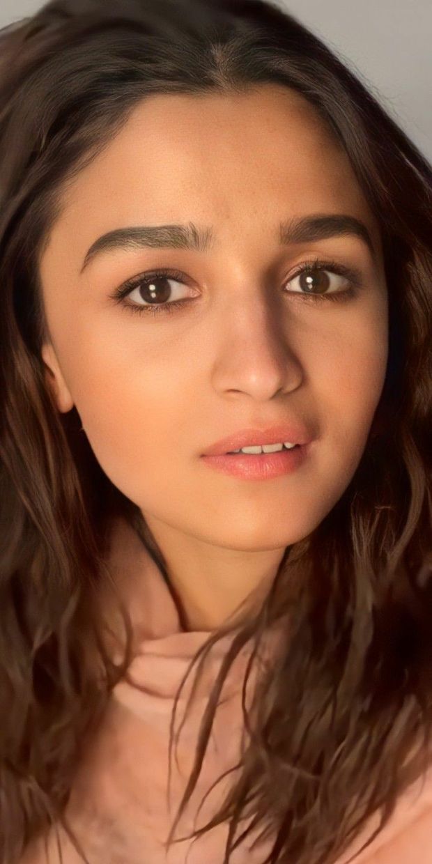 Alia Bhatt Cute Face