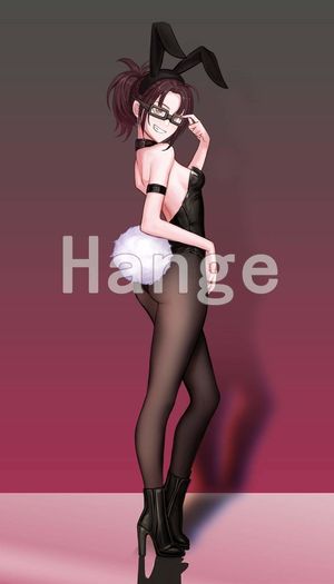 Hange bunny suit