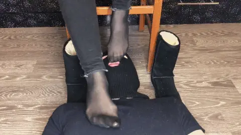 Nylon Foot Worship