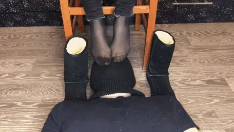 Nylon Foot Worship