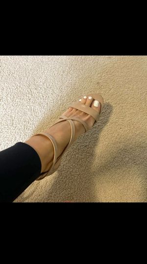 Pretty White Toes