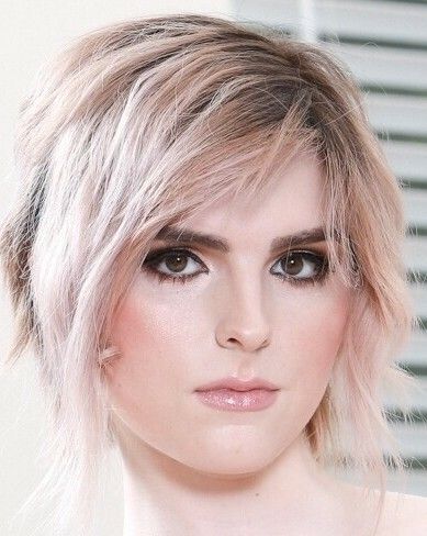 make-up model