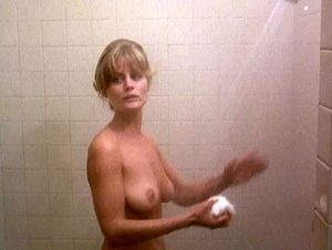 Beverly D'Angelo shower scene