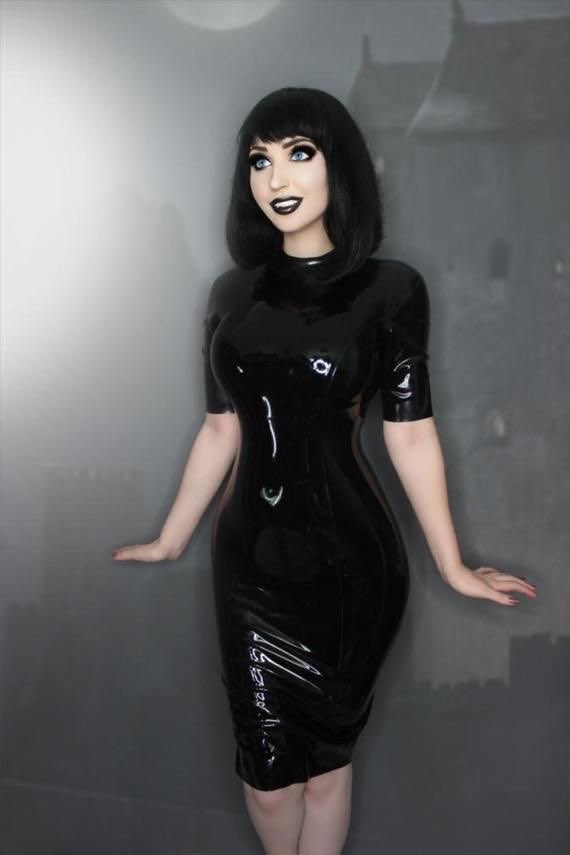 Ivy Tenebrae Mavis