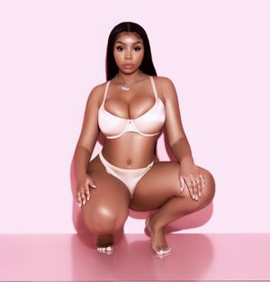 LightSkinKeisha in Pink bra and panties