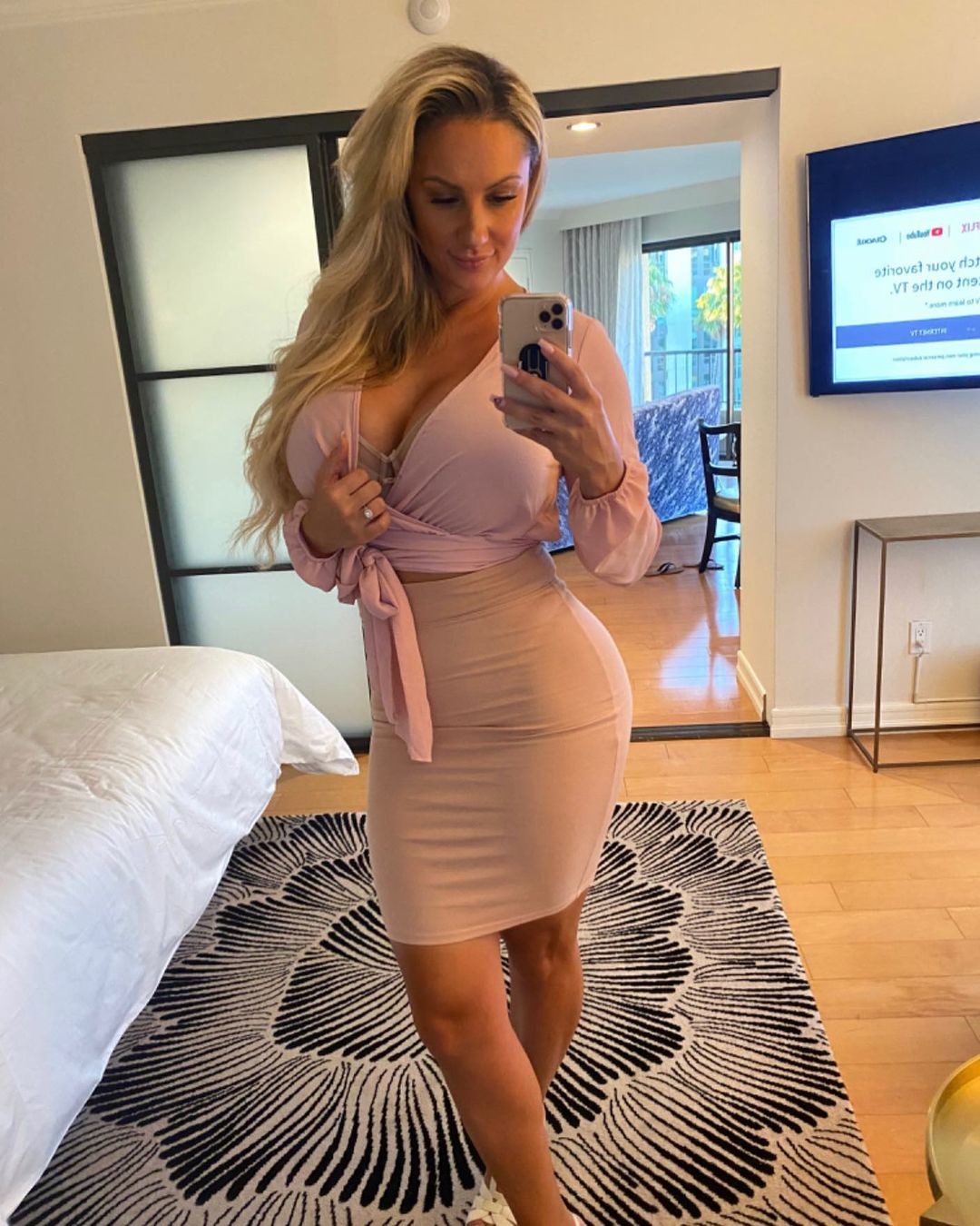 curvy