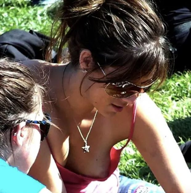 Perfect downblouse