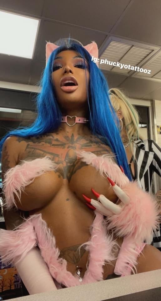 Alluring Tranny