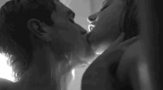 Kiss