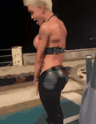 Big Tittied Karla Peeing