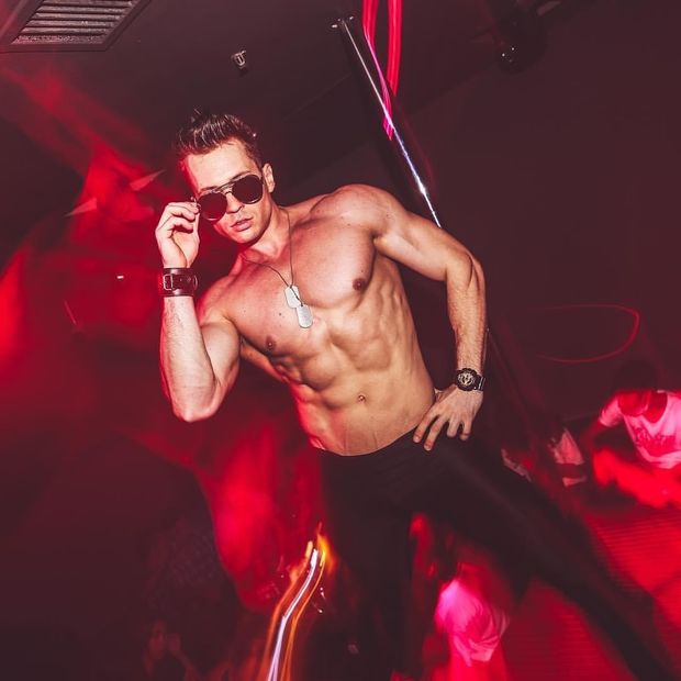 Stripper for party