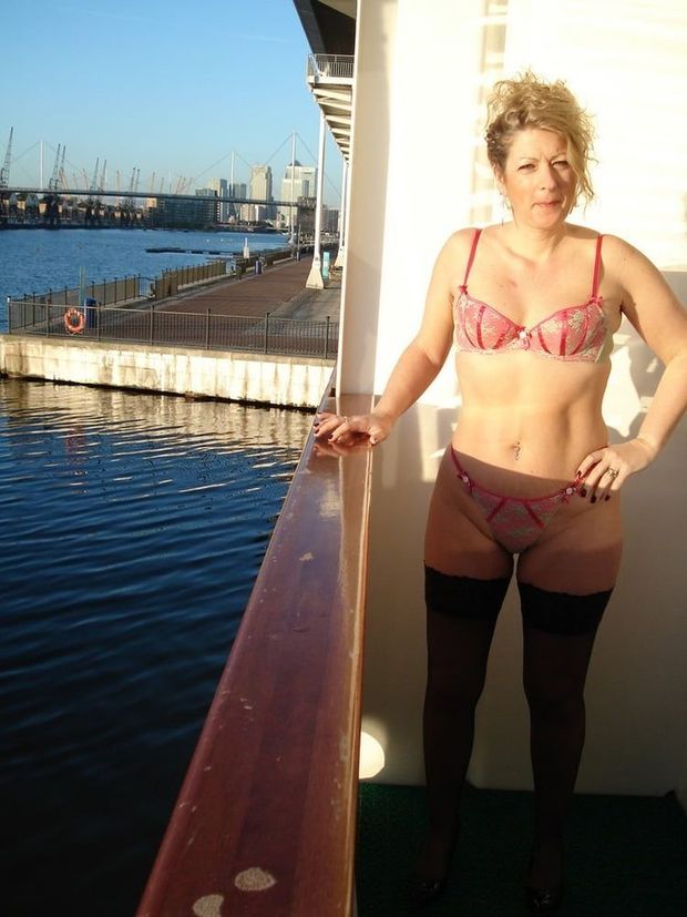 milf outside