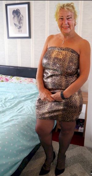 Cathy CockSucker Granny Short Skirt Slut Ready for Blowjobs and Cock Sucking Action in Hotel Room