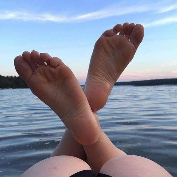 Soles of the lake
