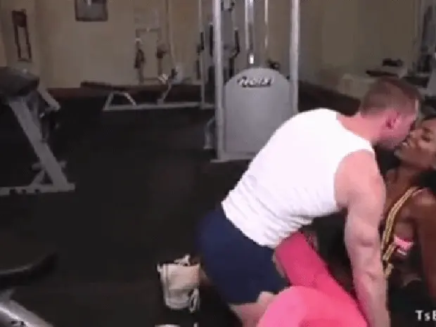 Kiss Natassia She Gonna Fuck You All Over The Gym