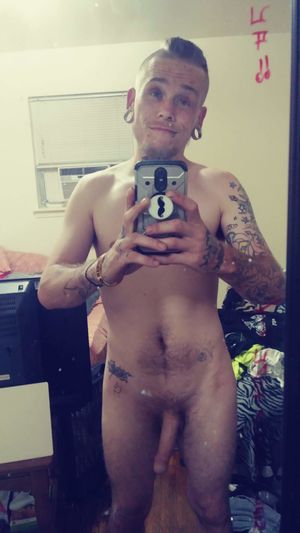 My limp dick swinging in the mirror sorry it's so average