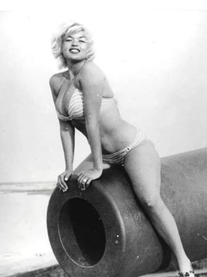 Jayne Mansfield et le vase freudien