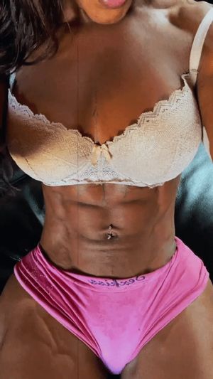 Paty Chanel Fit Shemale & Bulge