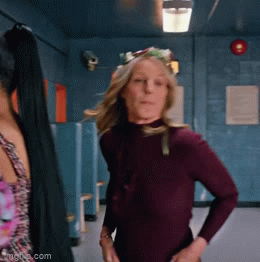 Helen Hunt Flashing in Blindspotting(2021)