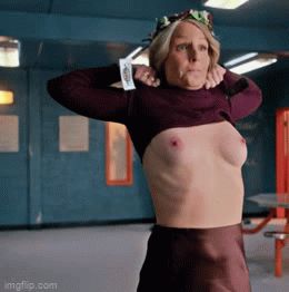 Helen Hunt Flashing in Blindspotting(2021) II