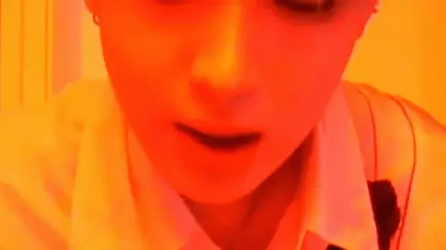likes eyes, likes you~