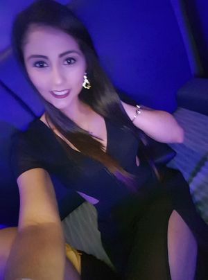 Sister slut Tatiana Centeno super hot nonude selfie