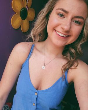 cute teen low cut top selfie