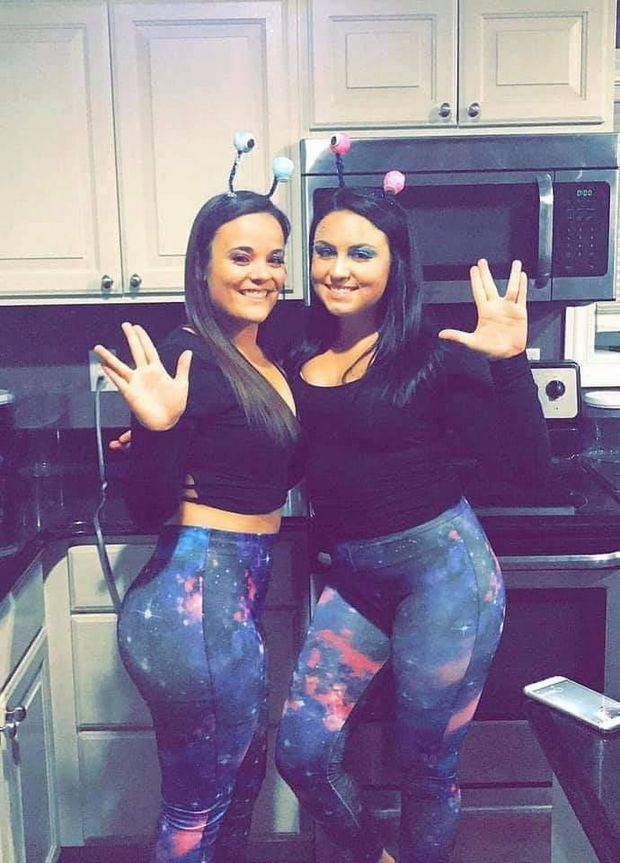 Love the leggings.