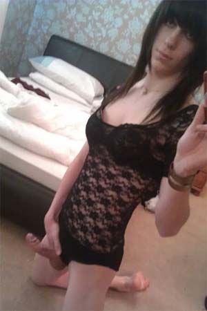 Bonne défonce sexe avec travestie bien membrée sur Bruay-la-Buissière 62700