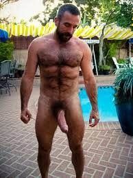 Hairy Hunk Alert