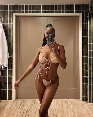 LaNisha Cole bikini selfie