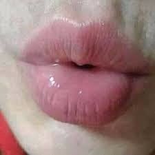 Femboy lips