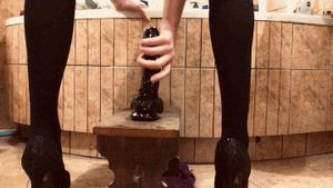 Slut in heels and stockings wants it back in the ass...