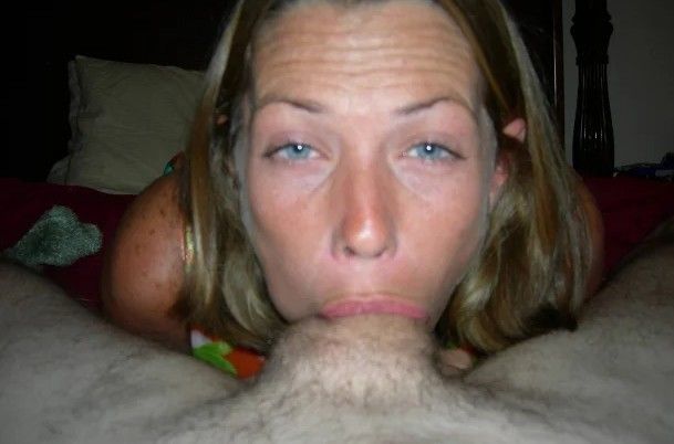 Amateur milf going balls deep sucking a cock