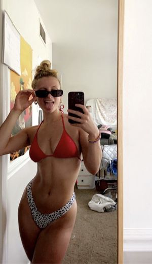 She knows what she’s sticking that tongue out for