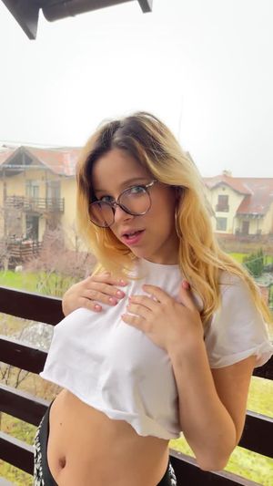 Teen mom milks her swollen breasts