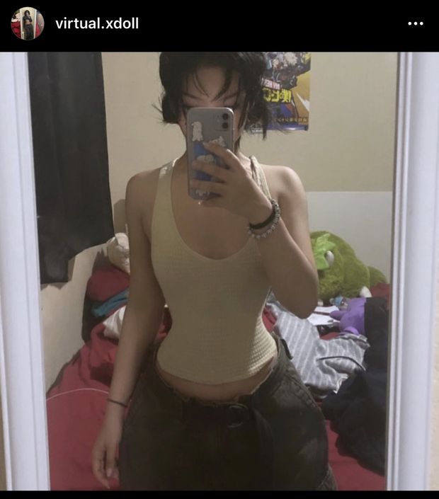 Buys her stuff