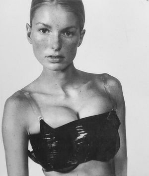 A fantastic model with a fantastic rack.