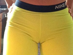 mom yoga pants cameltoe