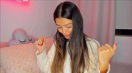 Nina Perfect tits and dildo bj