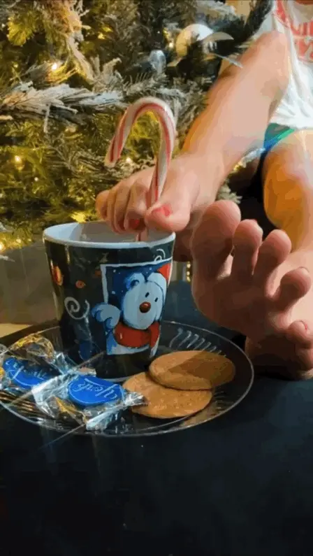 Christmas toes